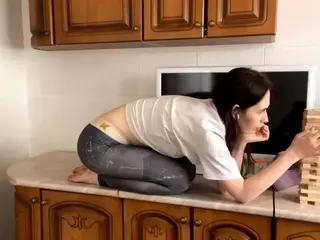 Julia's Live Sex Cam Show