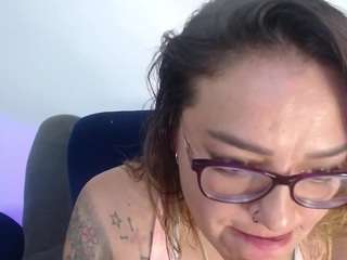 le modèle angyxx est en webcam porno dans un show sur le site camsoda, il possède les tags suivants: anal,natural,wet,toys,tattoos,striptease,squirter,spank,solo,skinny,shaved pussy,pussy,nature,massage,ass to mouth,lovense,hairy pussy,facial piercings,dp,double penetration