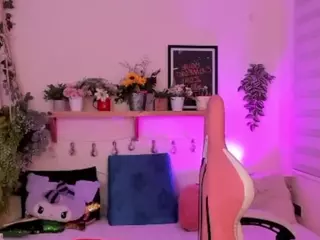 Anyeliic's Live Sex Cam Show