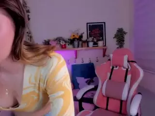 Anyeliic's Live Sex Cam Show