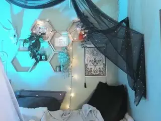 Anyeliic's Live Sex Cam Show