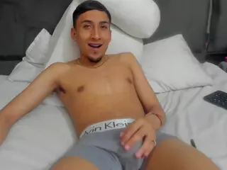Calypso18's Live Sex Cam Show