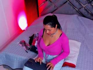 issaafox Live Webcam on CamSoda