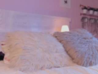 loreein Live Webcam on CamSoda