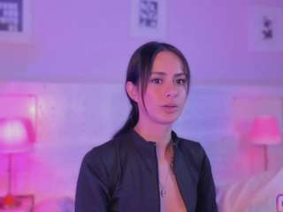 loreein Live Webcam on CamSoda