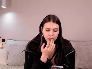 MiraHills's Live Sex Cam Show