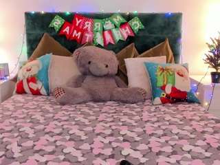 sweety69foxy Live Webcam on CamSoda