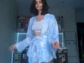 whitneycleeton's CamSoda show and profile