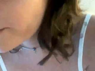whitneycleeton Live Webcam on CamSoda