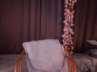 eldagirling's CamSoda show and profile