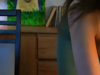 EldaGirling's Live Sex Cam Show