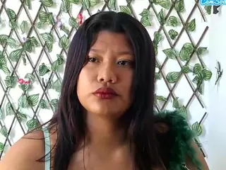 NayeBravoRs's Live Sex Cam Show