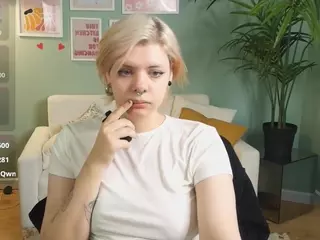 NebulaEcho's Live Sex Cam Show