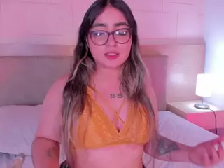 ApriilFox's Live Sex Cam Show