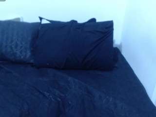 dulce-bella17 webcam model