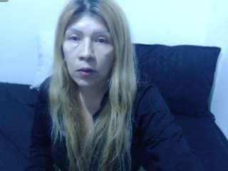 dulce-bella17, female webcam model,  years old, on live webcam