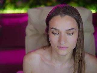emmyskyy Live Webcam on CamSoda