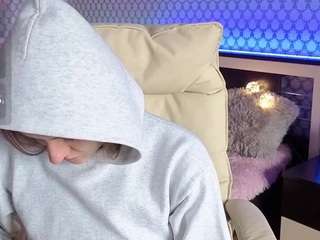  emmyskyy chat room