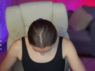 EmmySkyy's Live Sex Cam Show