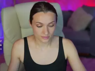 EmmySkyy's Live Sex Cam Show