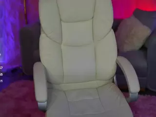 EmmySkyy's Live Sex Cam Show