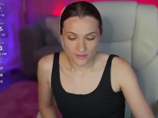 EmmySkyy's Live Sex Cam Show