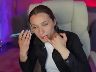 EmmySkyy's Live Sex Cam Show