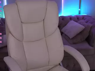 EmmySkyy's Live Sex Cam Show