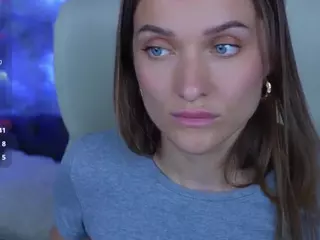 EmmySkyy's Live Sex Cam Show