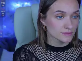 EmmySkyy's Live Sex Cam Show