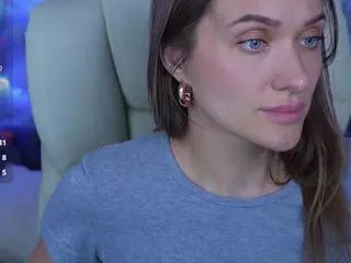 EmmySkyy's Live Sex Cam Show