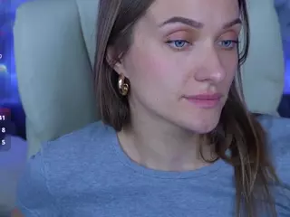 EmmySkyy's Live Sex Cam Show