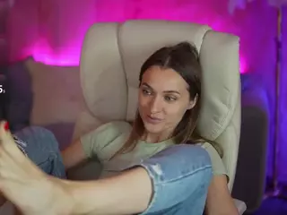 EmmySkyy's Live Sex Cam Show