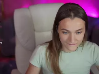 EmmySkyy's Live Sex Cam Show