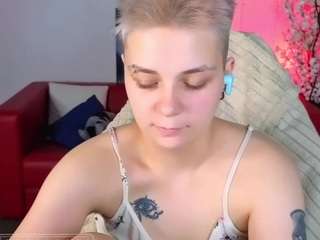 krisflame Live Webcam on CamSoda