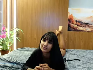 RoxeyMay's Live Sex Cam Show
