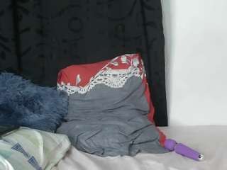 lishainparis18's CamSoda show and profile