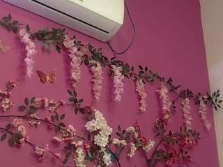 skinnybarbie022 webcam