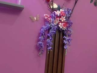 skinnybarbie022 webcam