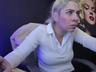Viktoria-daviss's Live Sex Cam Show