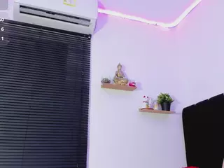 bellota924's Live Sex Cam Show