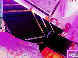 bigcockwhite777 Live Webcam on CamSoda