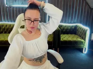 FuriosaGold's Live Sex Cam Show