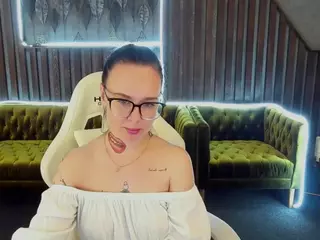 FuriosaGold's Live Sex Cam Show