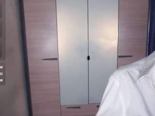 gwendolynblowe Live Webcam on CamSoda
