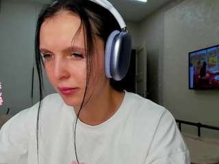 Erline live cam on CamSoda