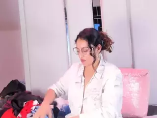 kyomiswan's Live Sex Cam Show