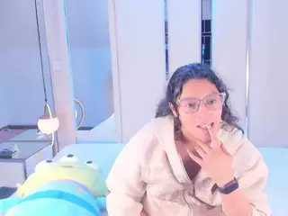 kyomiswan's Live Sex Cam Show