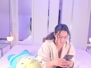 kyomiswan's Live Sex Cam Show