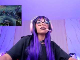 nyveth's CamSoda show and profile